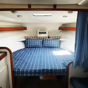  Hotel en barco Cozy Private Two Yacht In Barcelona - Port Fórum España