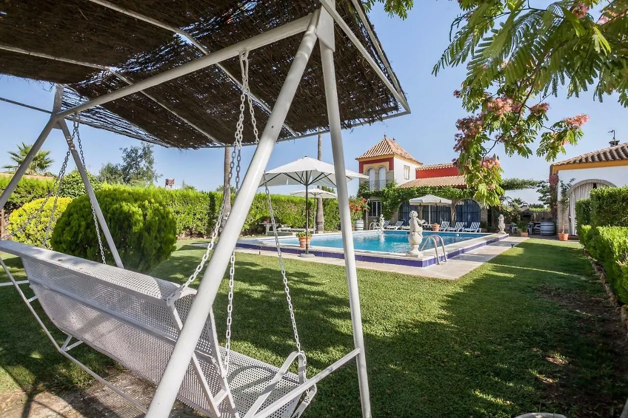 Casa De Campo Con Piscina En Sevilla En Los Palacios Y Villafranca Spain
